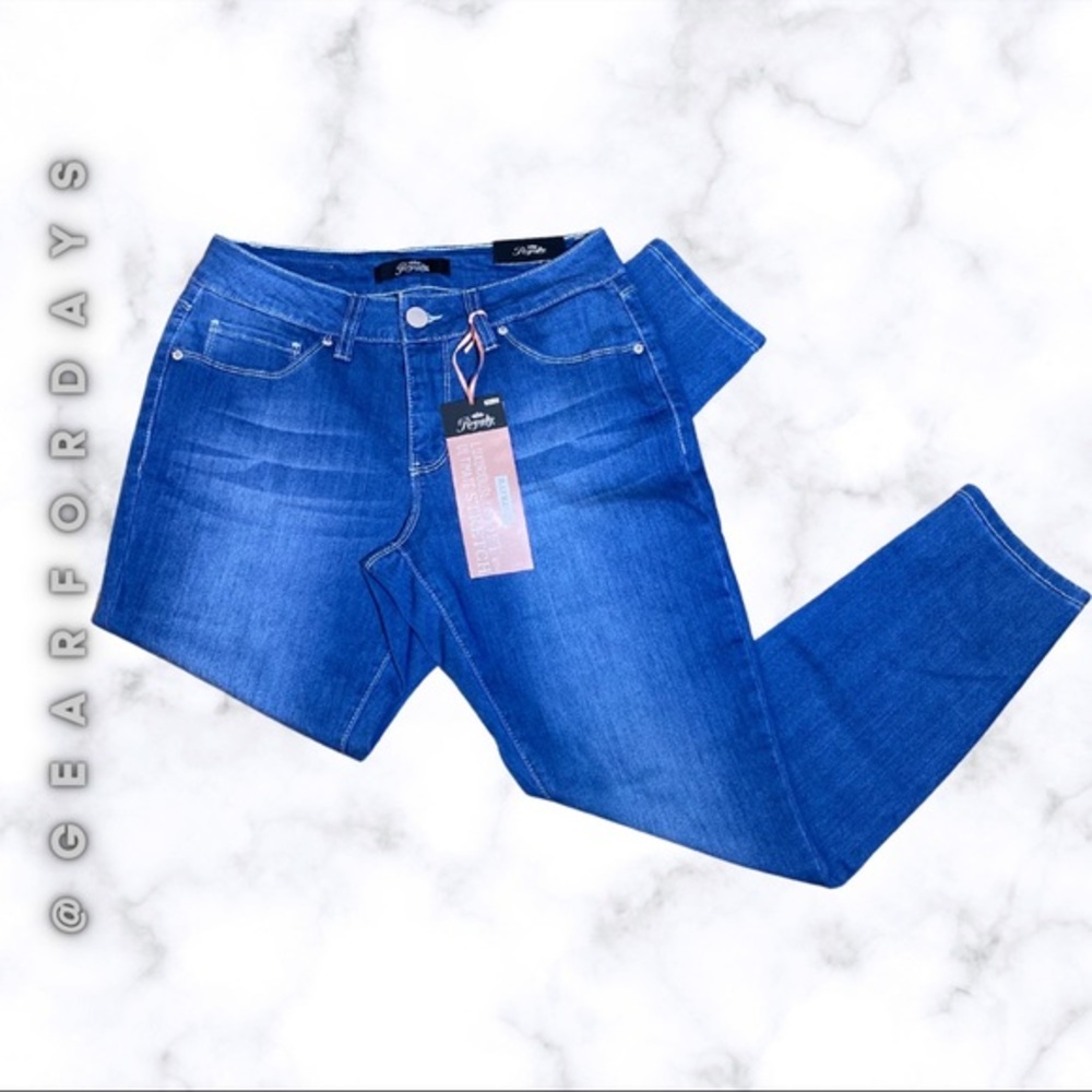 NWT Royalty Super Soft Stretch Denim Jeans 10P